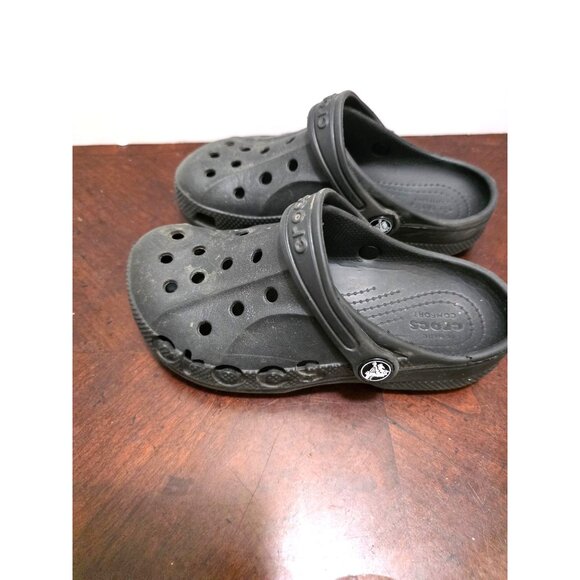 Crocs Classic Black Clogs Adjustable Back Strap & Ventilation Holes C13 - Picture 3 of 8